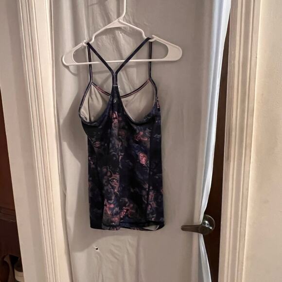 Lululemon power y tank blue pink y back built in bra activewear size 8 - Picture 4 of 5